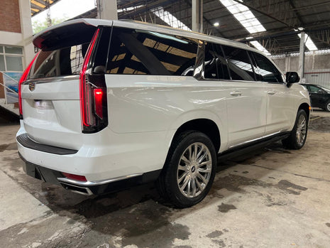 Nivel 5 - Escalade Diamond Frost