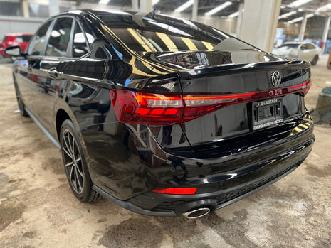 Nivel 3 - Jetta GLI Black Sentinel