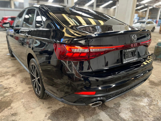 Nivel 3 - Jetta GLI Black Sentinel