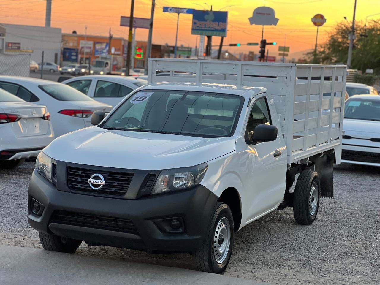Nissan NP 300 Estaquitas