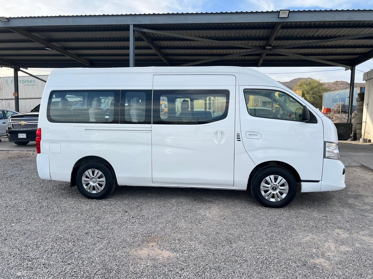 Nissan Urvan